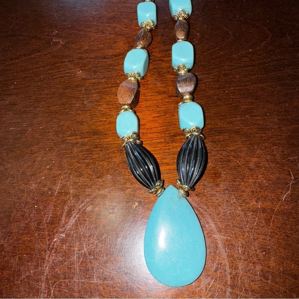 Gorgeous Vintage Turquoise Beaded Necklace With Brown And Black Secondary Beads - Picture 4 of 9